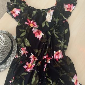 NWT boutique super cute soft floral black romper